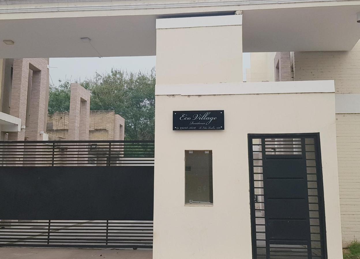 Sobrado 6 Amplo E Confortavel Em Condominio Корумба Экстерьер фото